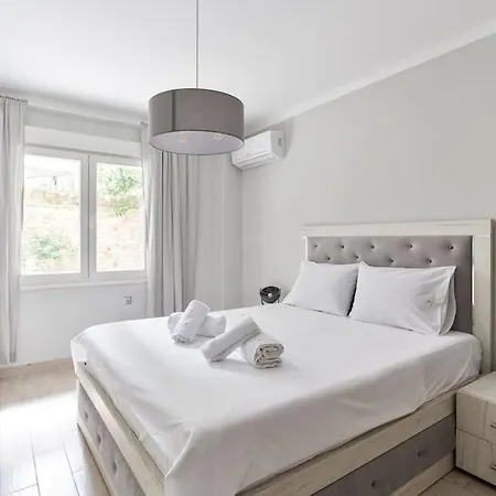 Modern Lifestyle In The Heart Of The Apartment Thessaloniki