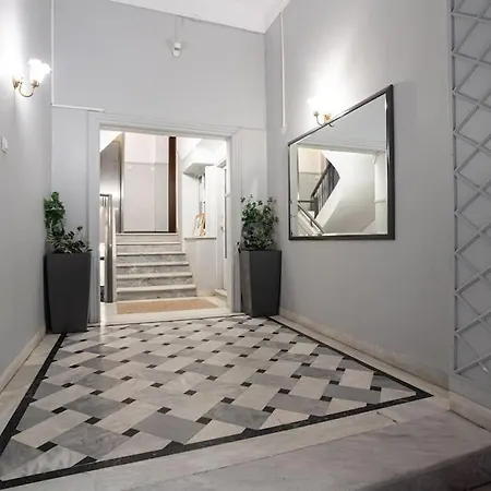 Modern Lifestyle In The Heart Of The Apartment Thessaloniki
