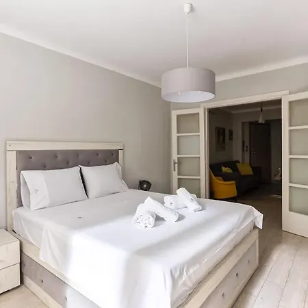 Apartman Lifestyle Apartment In The Heart Of The City